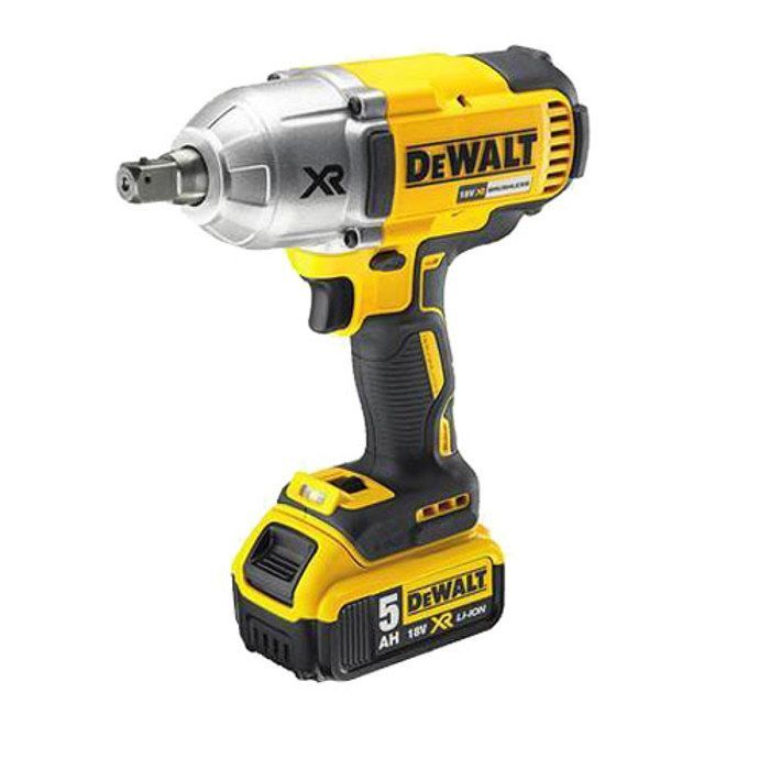 Llave de impacto DEWALT XR de 18 V y 5 Ah con batería de iones de litio, 3 velocidades, suministrada con 2 baterías en un estuche TSTAK, con clip y apilable.