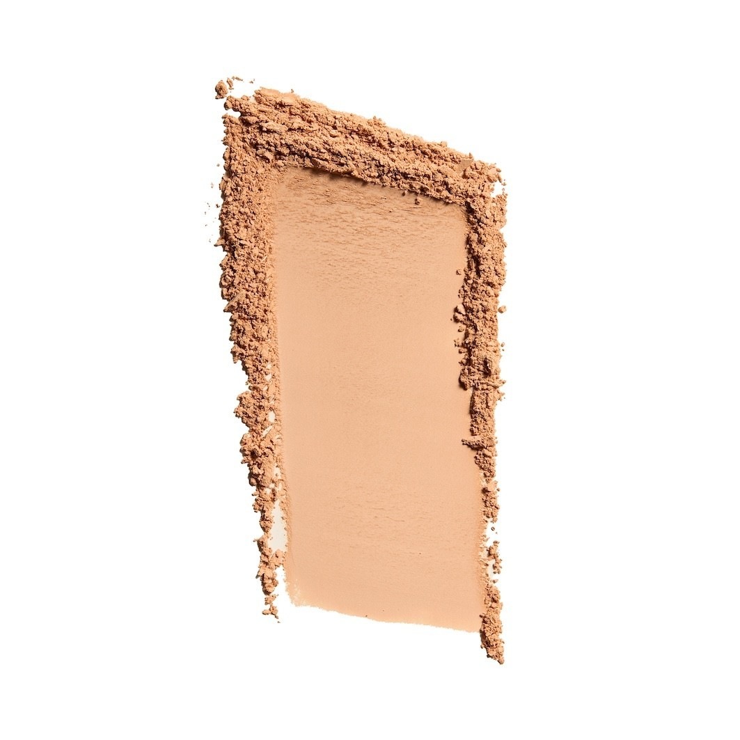 Base de maquillaje en polvo Natural Blur de KYLIE COSMETICS - 10 g
