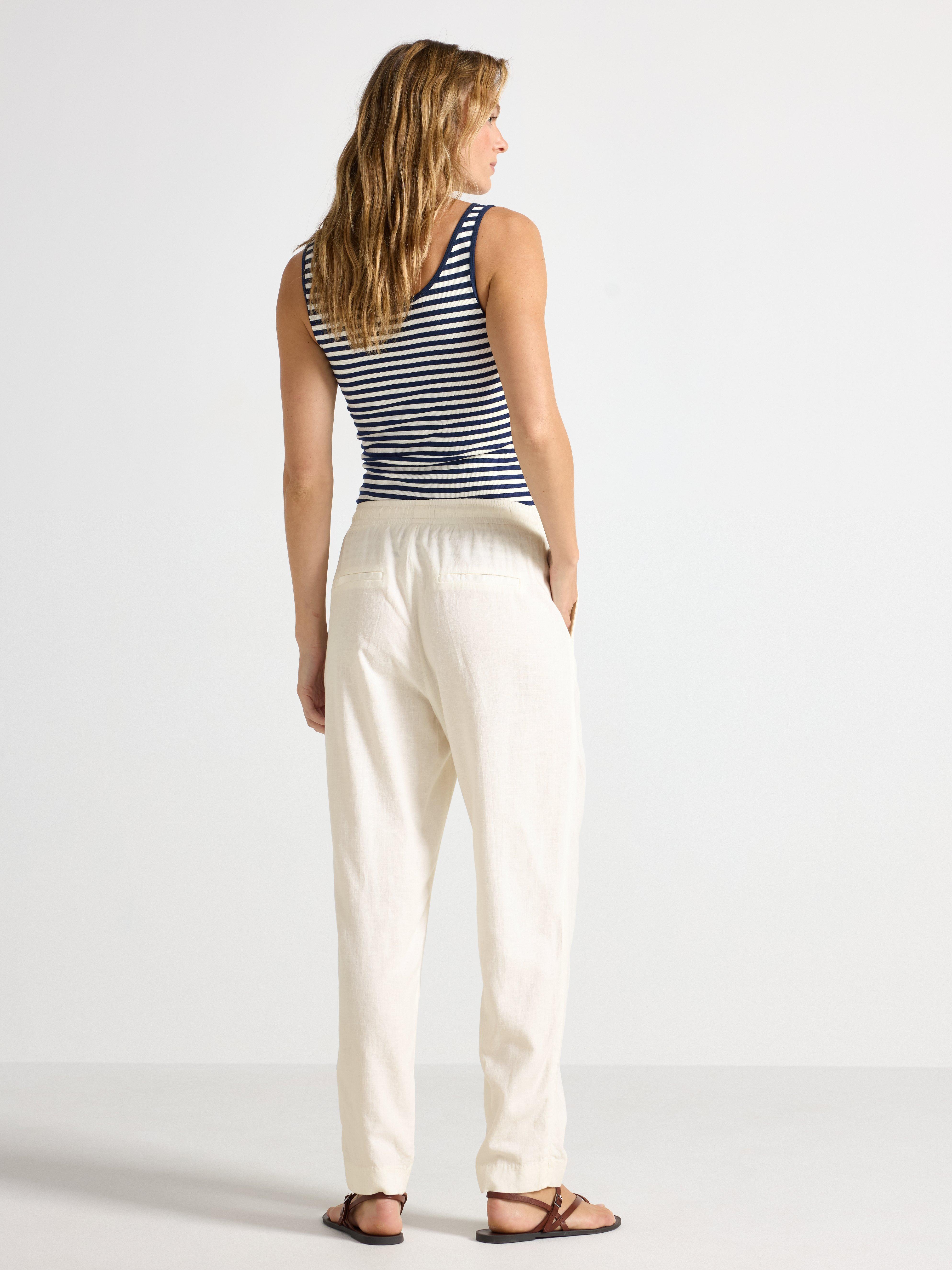 AVA croppade tapered byxor i linneblandning Off White