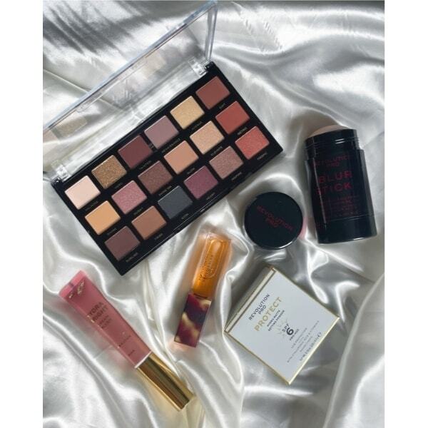 Svatební balíček Revolution Pro Cosmetics