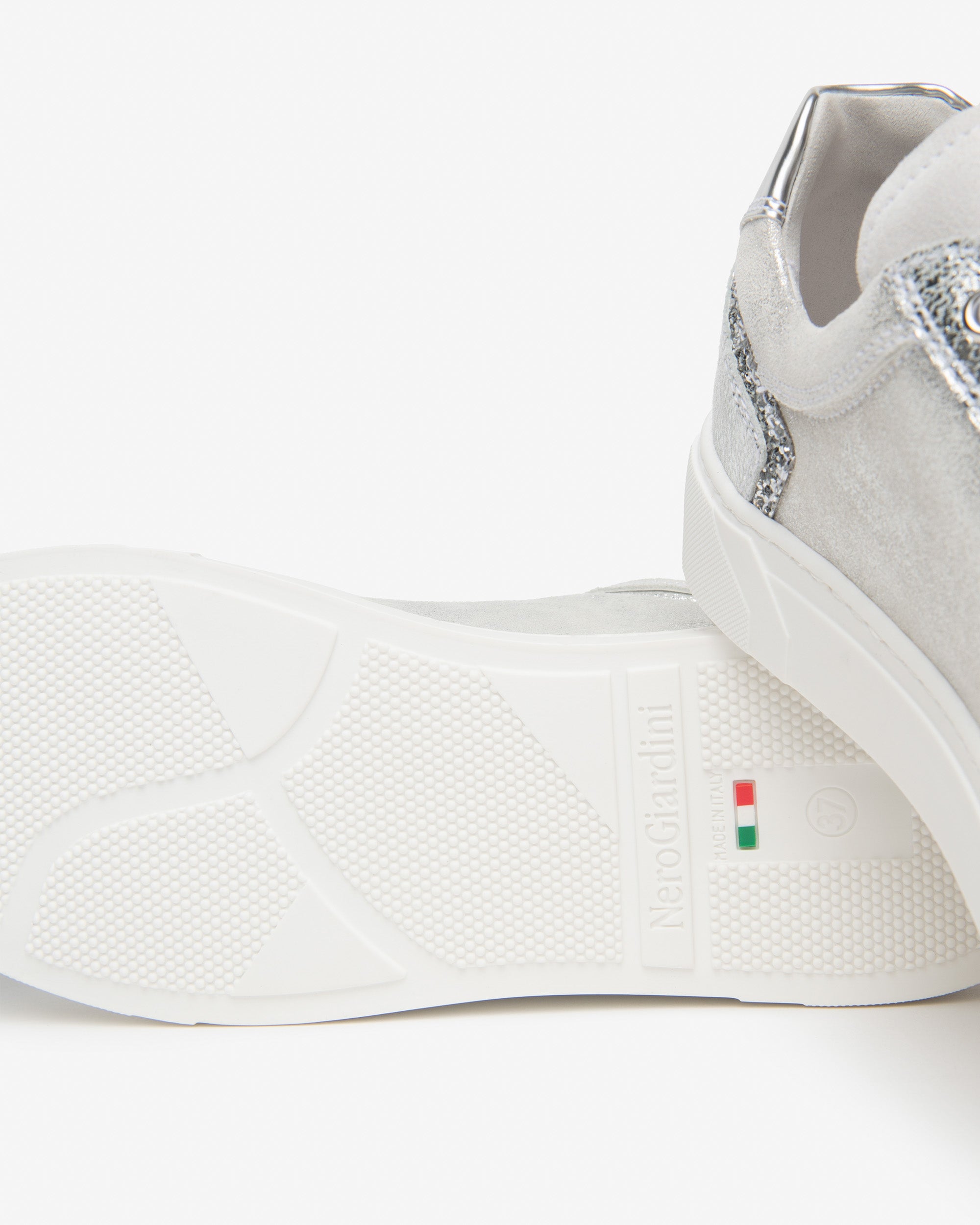  Damen-Sneaker aus Leder und Funktionsmaterial
