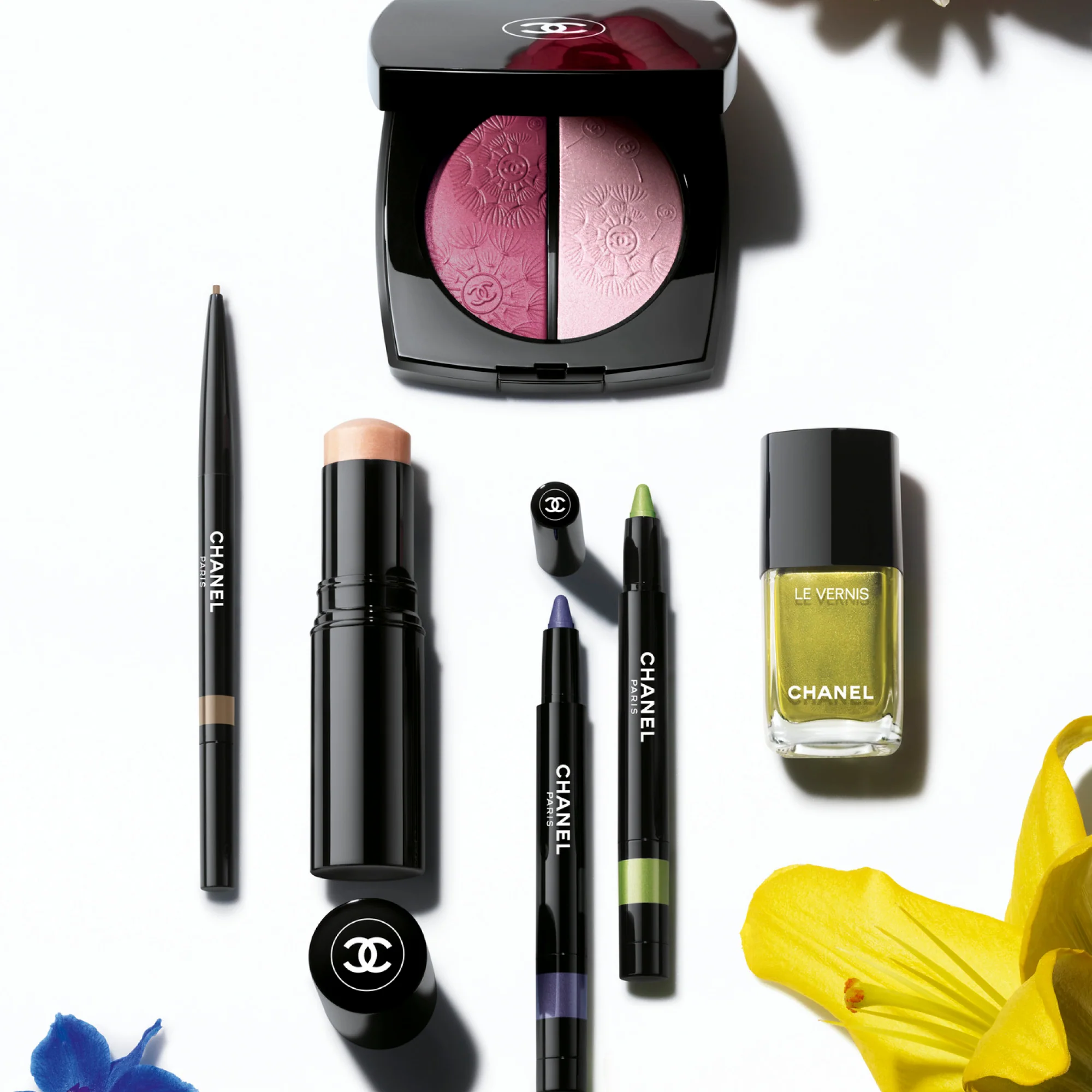 LE VERNIS - COLORE E BRILLANTEZZA LUNGA TENUTA