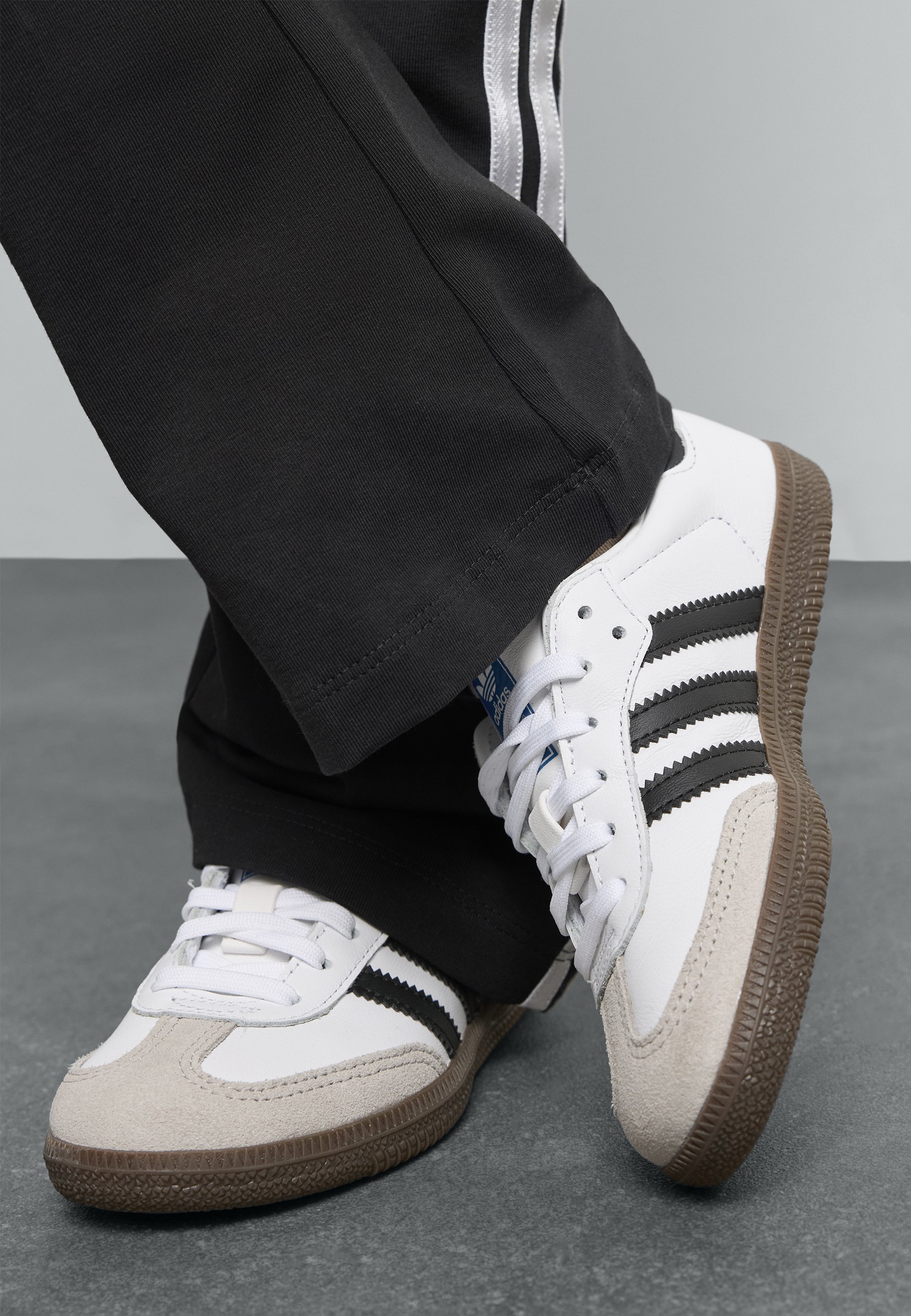 adidas Originals SAMBA UNISEX - Sneaker - Schuhwerk weiß/schwarz/gummi