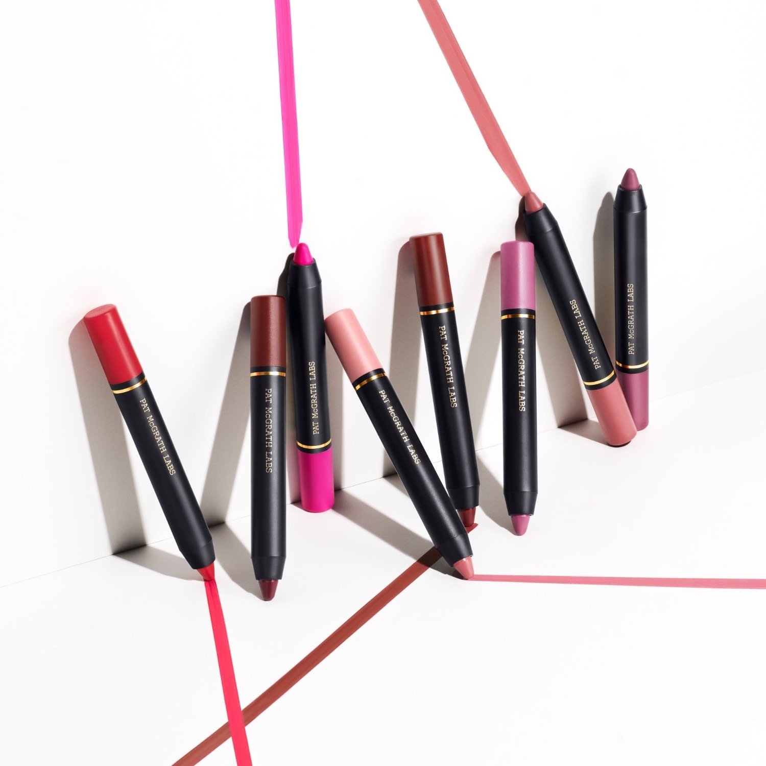 Pat McGrath Labs lūpų dažai „Dramatique Mega“ lūpų pieštukas - 2,4 g