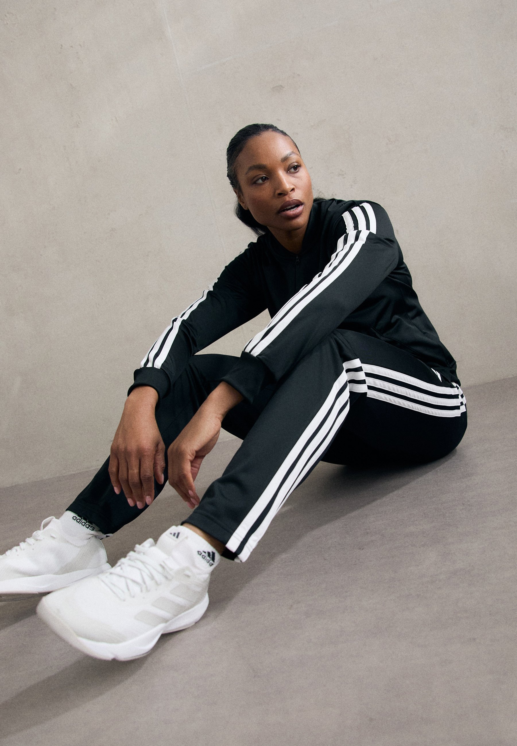 adidas Sportswear SET - Dres - czarny