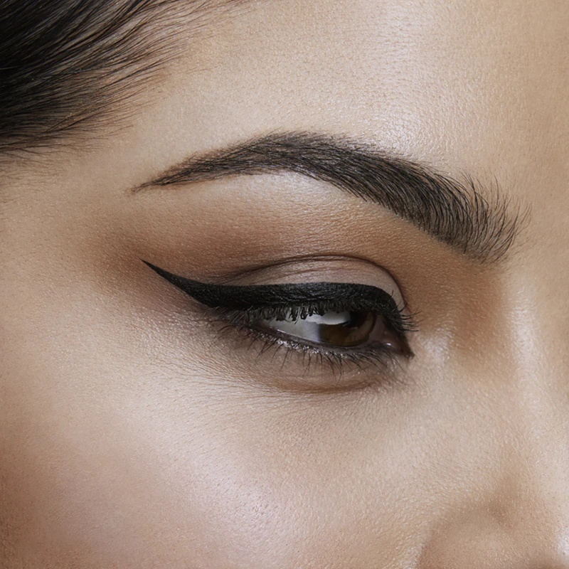 MAYBELLINE NEW YORK Hyper Precise črtalo za oči z luknjami