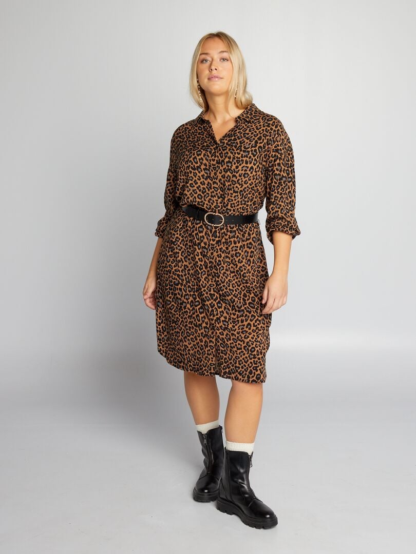 Vestido camisa com estampa de leopardo 'Only Carmakoma' - MARROM