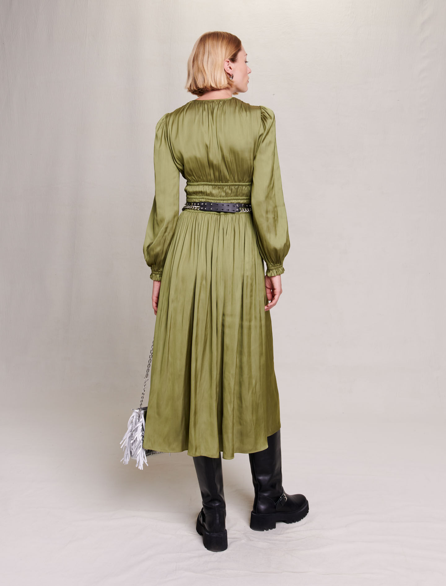 Jurk van semi-satijn met ruches - Khaki