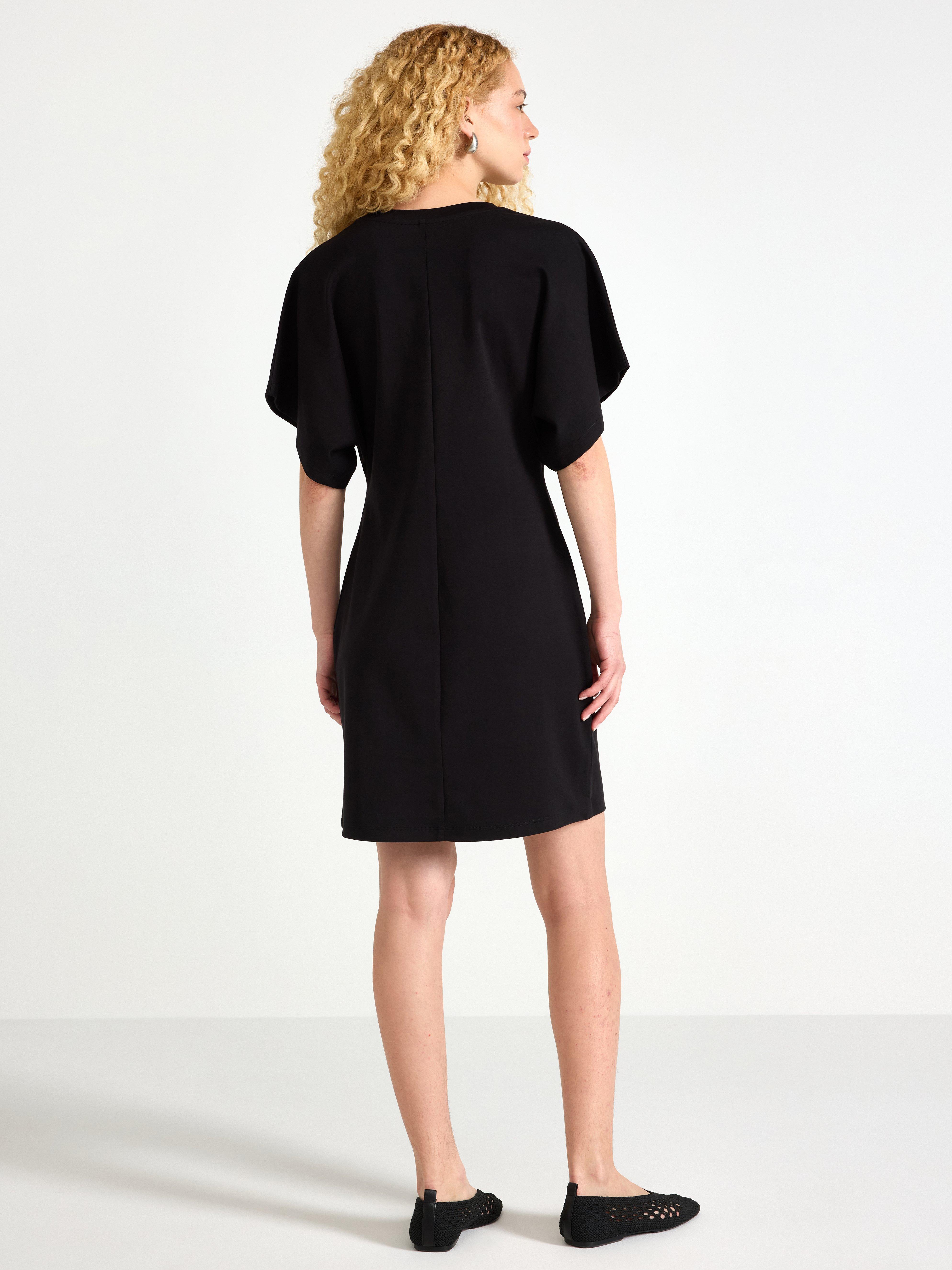 Vestido tipo camiseta negro