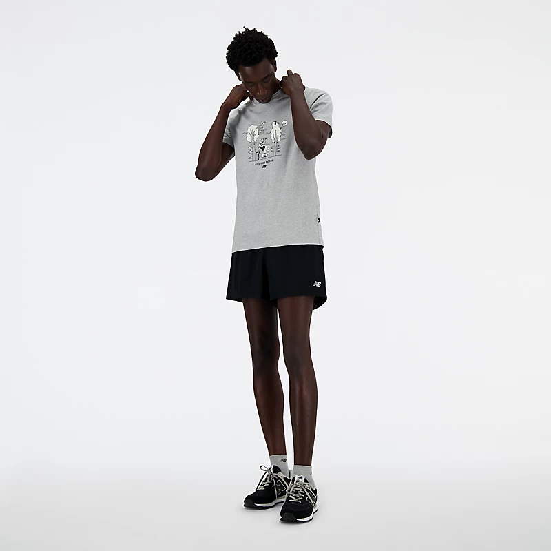 Shorts esportivos masculinos Essentials de 5 polegadas em tela - PRETO