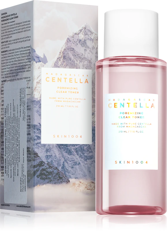SKIN1004 Madagaskar Centella Poremizing Clear Toner jemne exfoliuje, vyhladzuje pleť a minimalizuje póry.