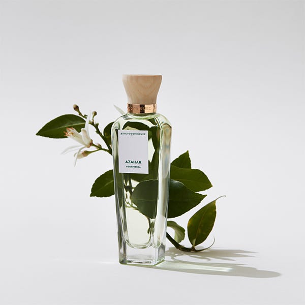 Sveža voda pomarančnih cvetov
