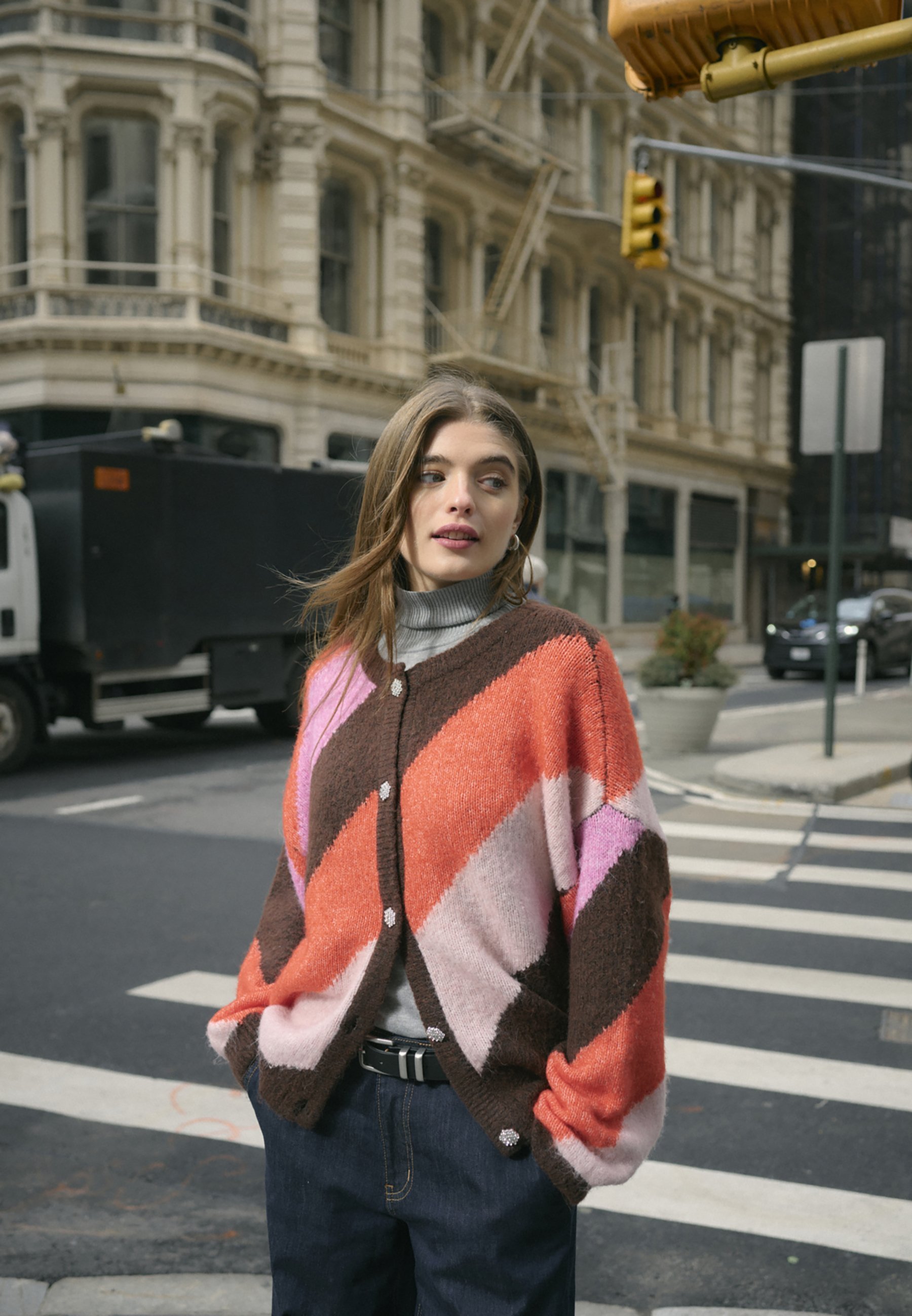 Cultura CUDIGA KIMMY - Cardigan - mix marrone e rosa
