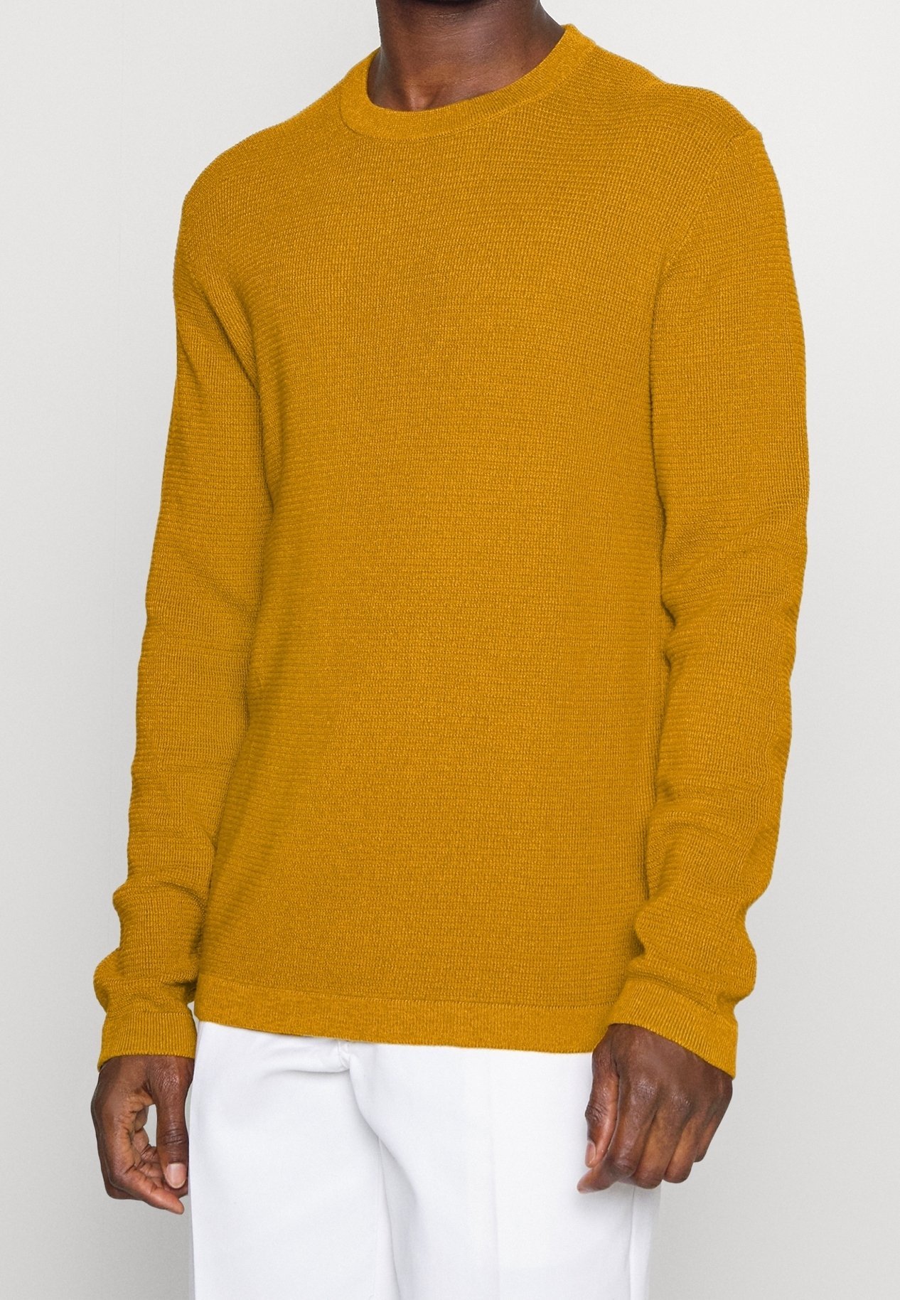 Selected Homme -neulepusero - sinapinkeltainen