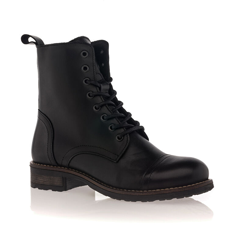 Schwarze Damenstiefel / Stiefeletten