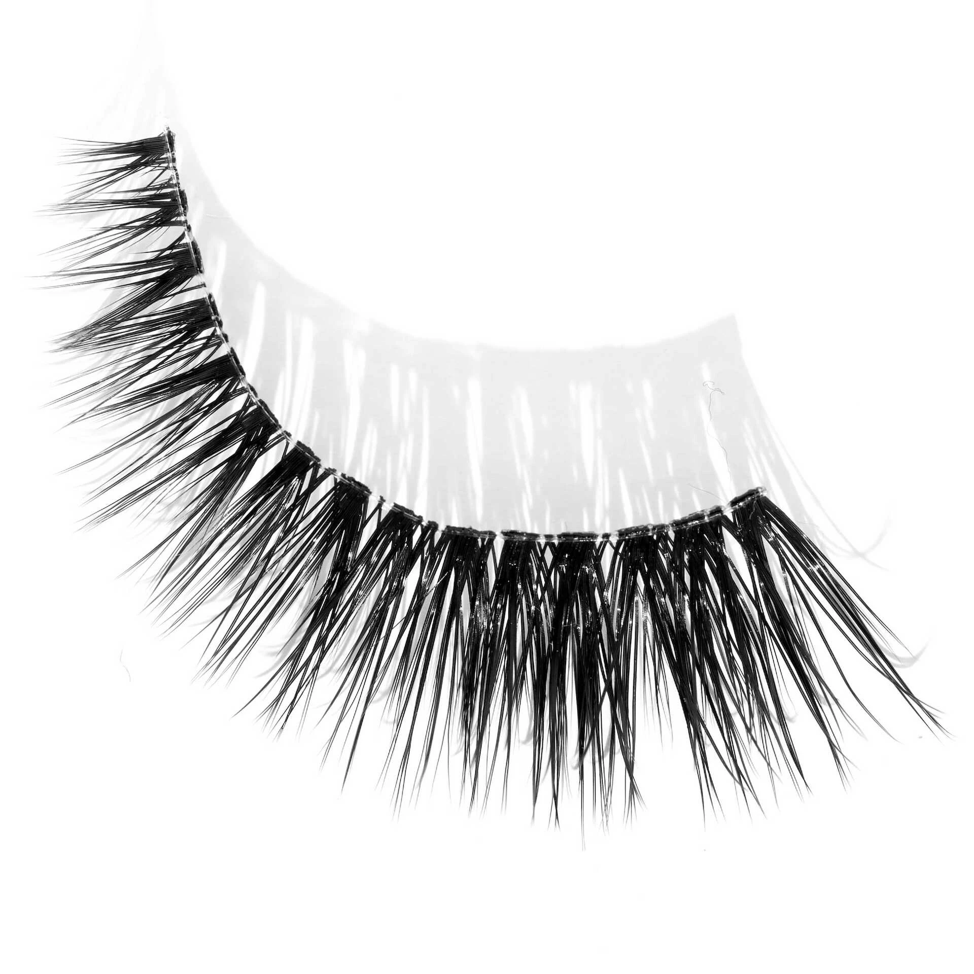 Jumbo Lashes! Veganské umělé řasy Ego Flare - NYX Professional Makeup