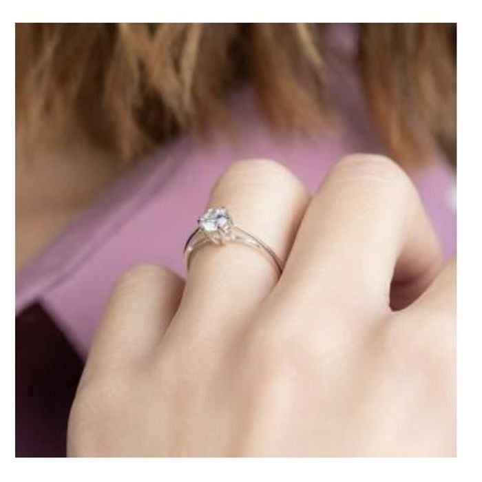 Solitärring mit Zirkoniumkristall in 925er Sterlingsilber