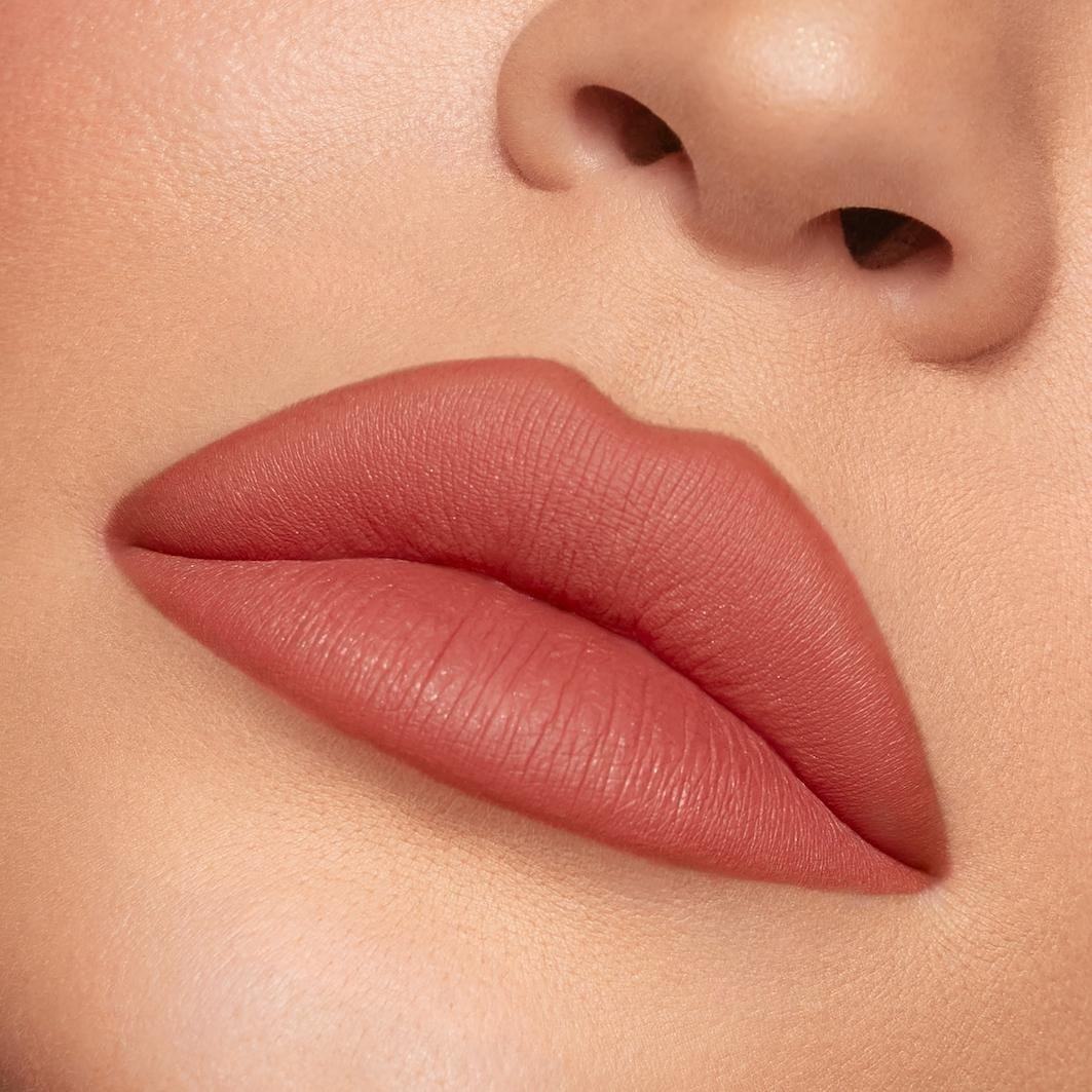 KYLIE COSMETICS Sada na líčenie Matný rúž na pery - 4,25 g