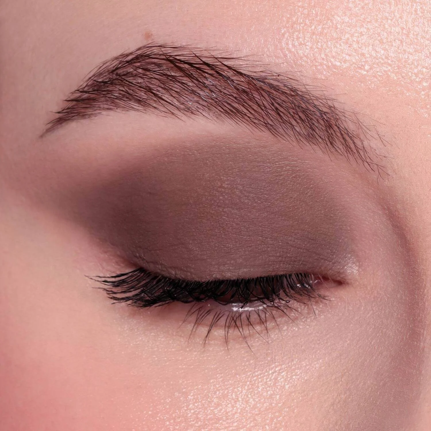 Labbra CHROMO THERAPY LIQUID EYESHADOW Mat finish - Ombretto crema