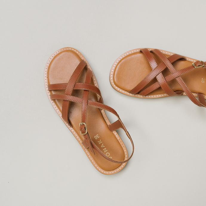 Sandales à plateformes et brides croisées  en cuir cognac
