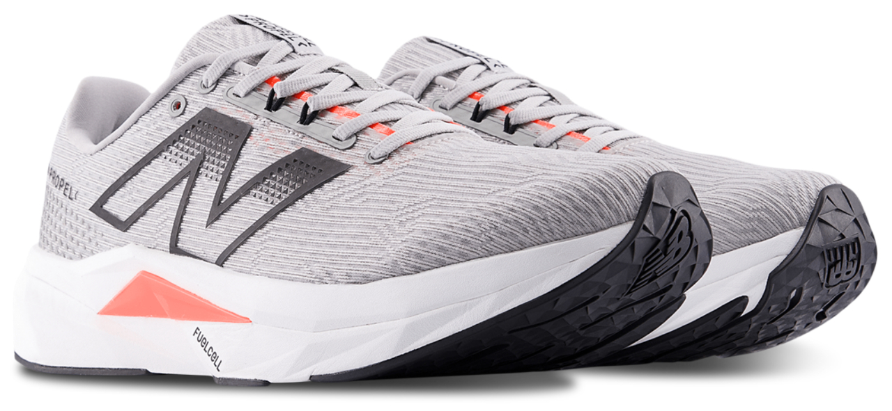 „New Balance Fuelcell Propelv5“