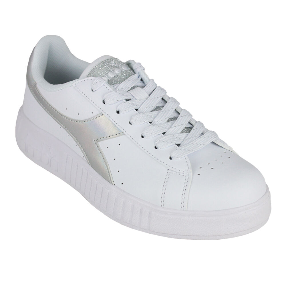 Zapatillas Diadora Game Step Shiny 101.174366 01 C6103 Vit/silver