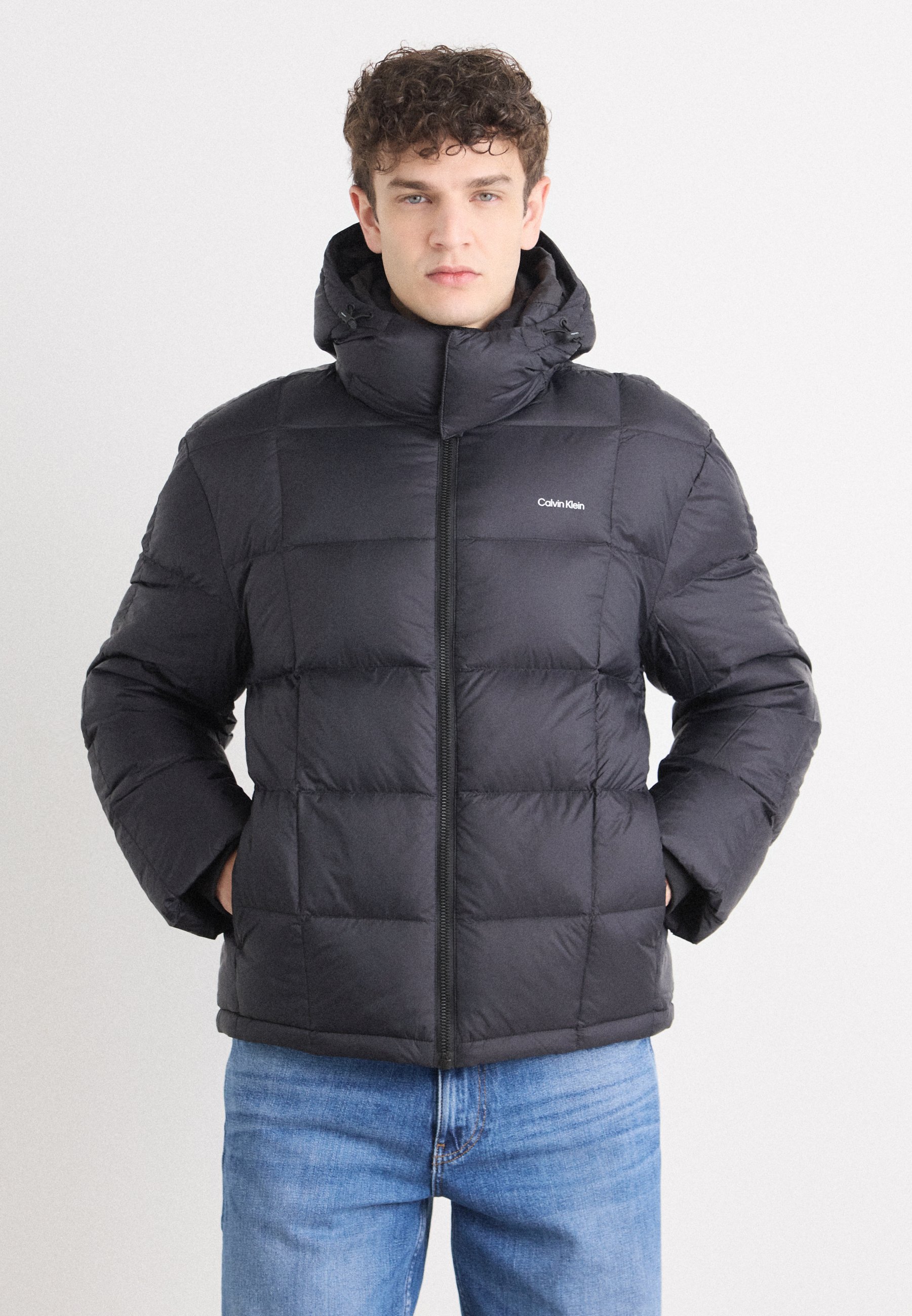ODNÍMATELNÁ KAPUCA - Péřová bunda - black