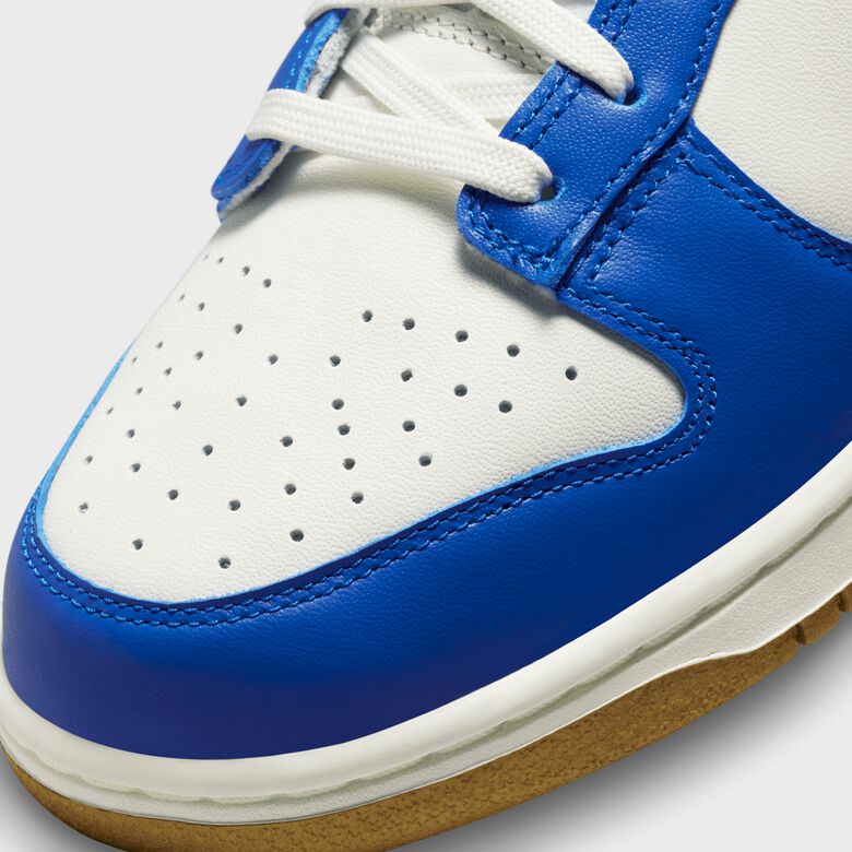 WMNS Dunk Low