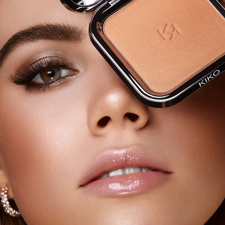 BRONZIRANI PUDER ZA BLIZAVANJE KOŽE 101 Luminous Honey