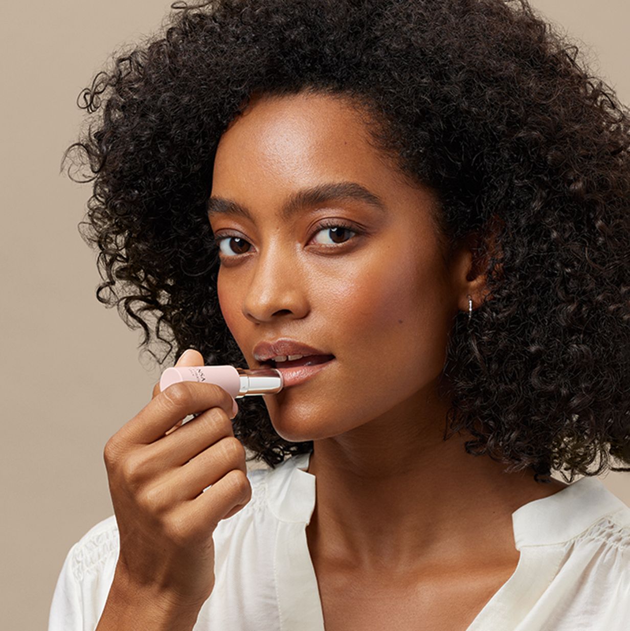 Total Lip Treatment Stick lūpu balzams Lūpas: balzami un luksusa kopšana