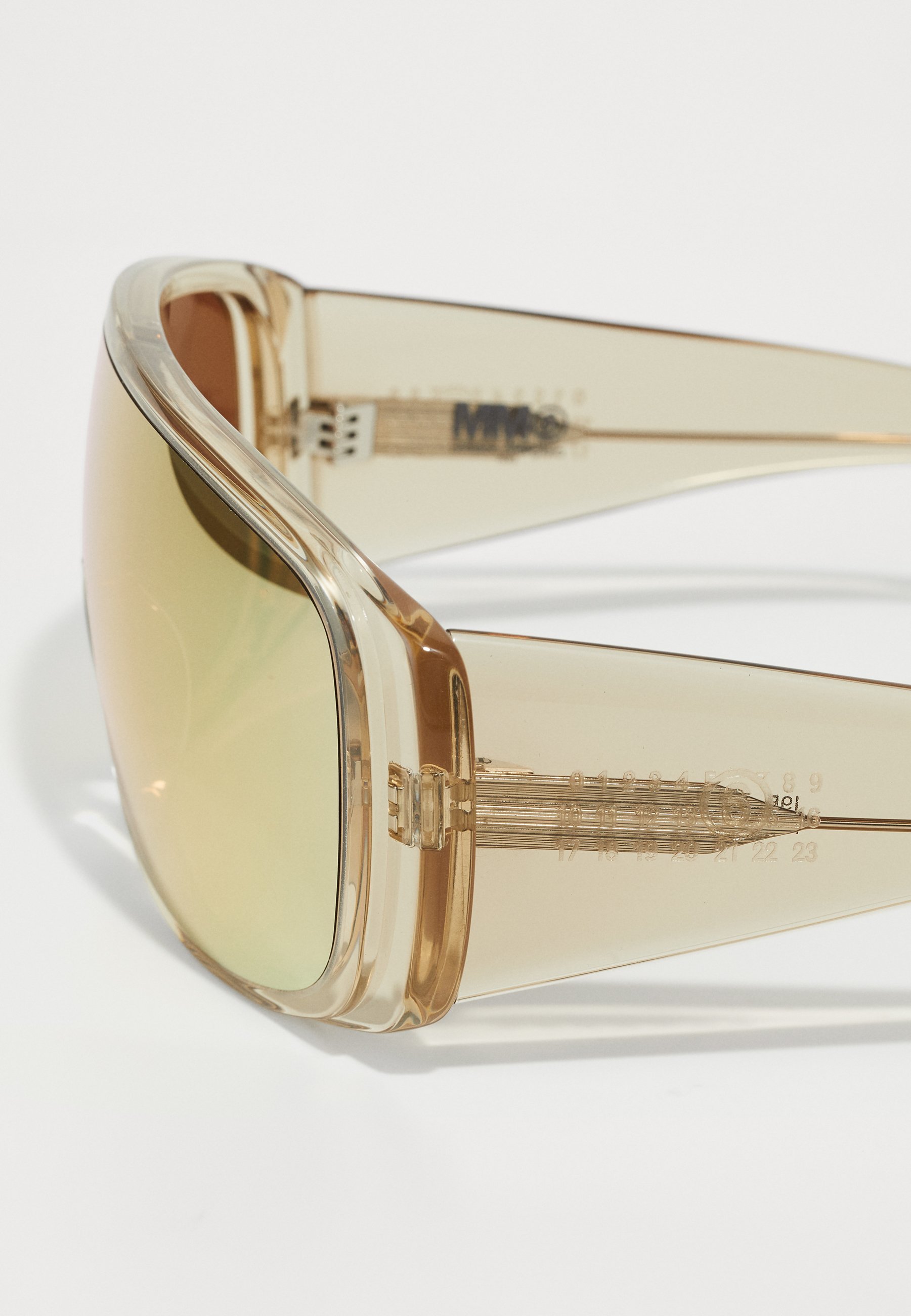 MM6 Maison Margiela MM6 MASK GREEN UNISEX - Sonnenbrille - elfenbein