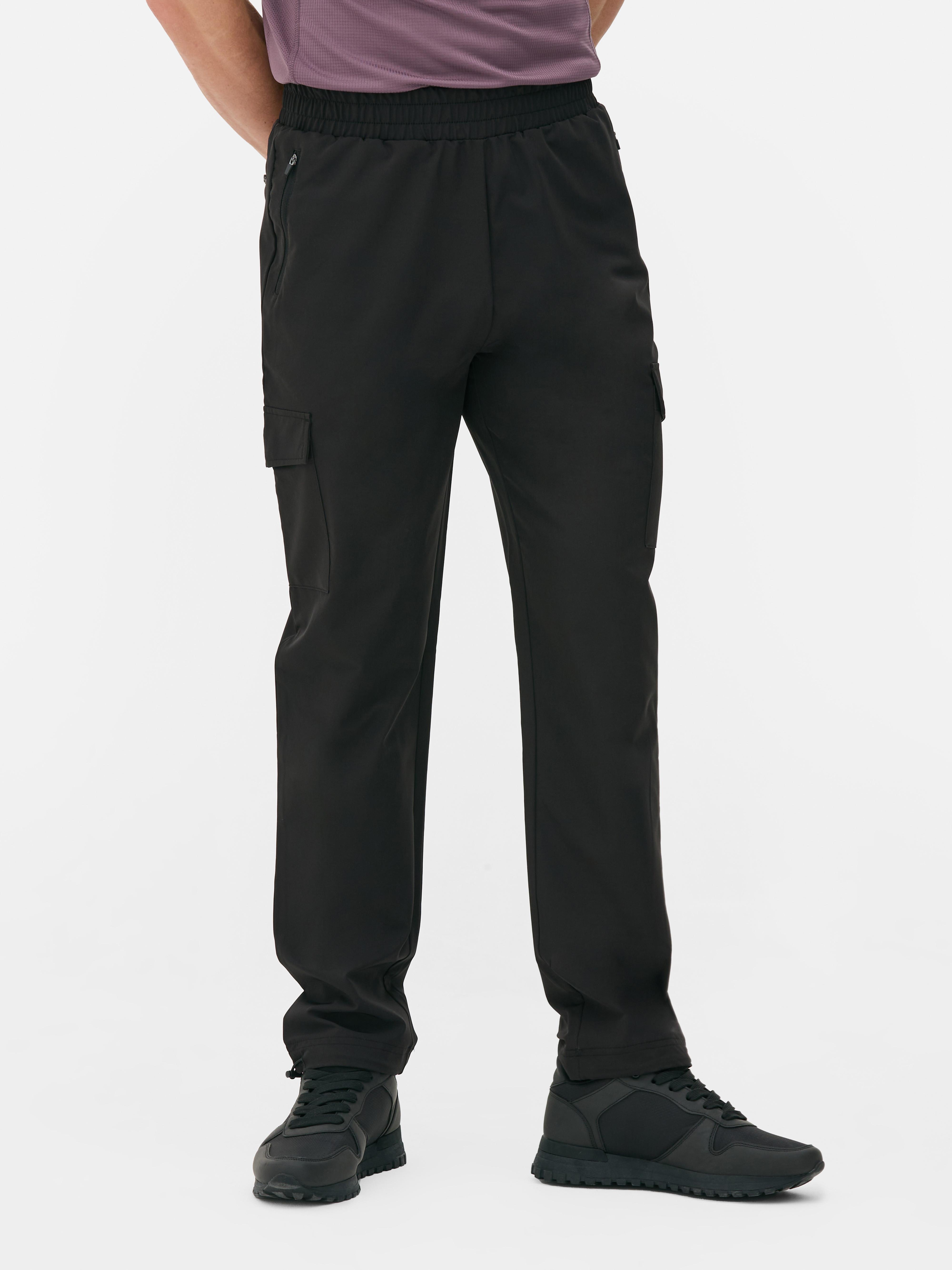 Woven cargo sweatpants Woven sweatpants with stretchy waist, cargo pockets and adjustable ankle cuffs
