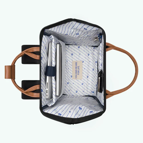 Cabaia Adventurer Großer Kölner Schwarzer Rucksack