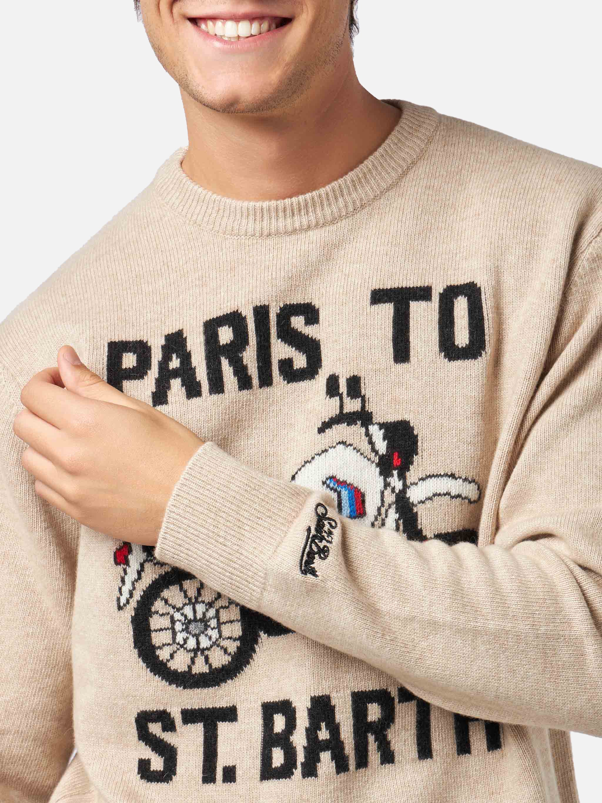 Herrenpullover mit Frontaufdruck „Paris nach St. Barth“