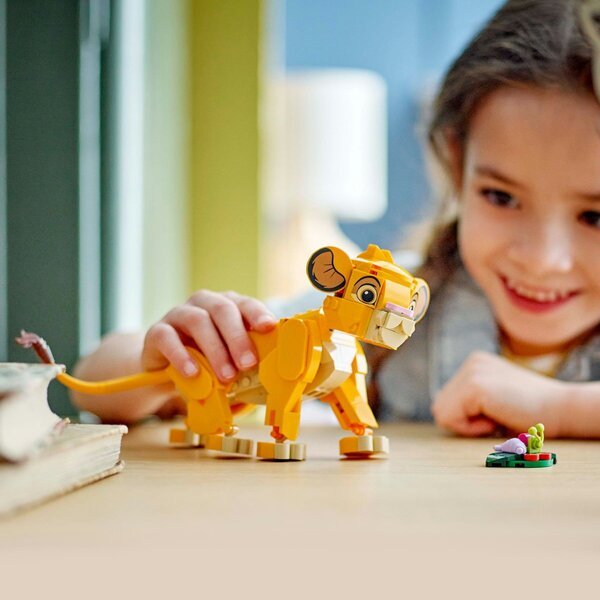 LEGO Disney 43243 Simba, mladunče kralja lavova<br>