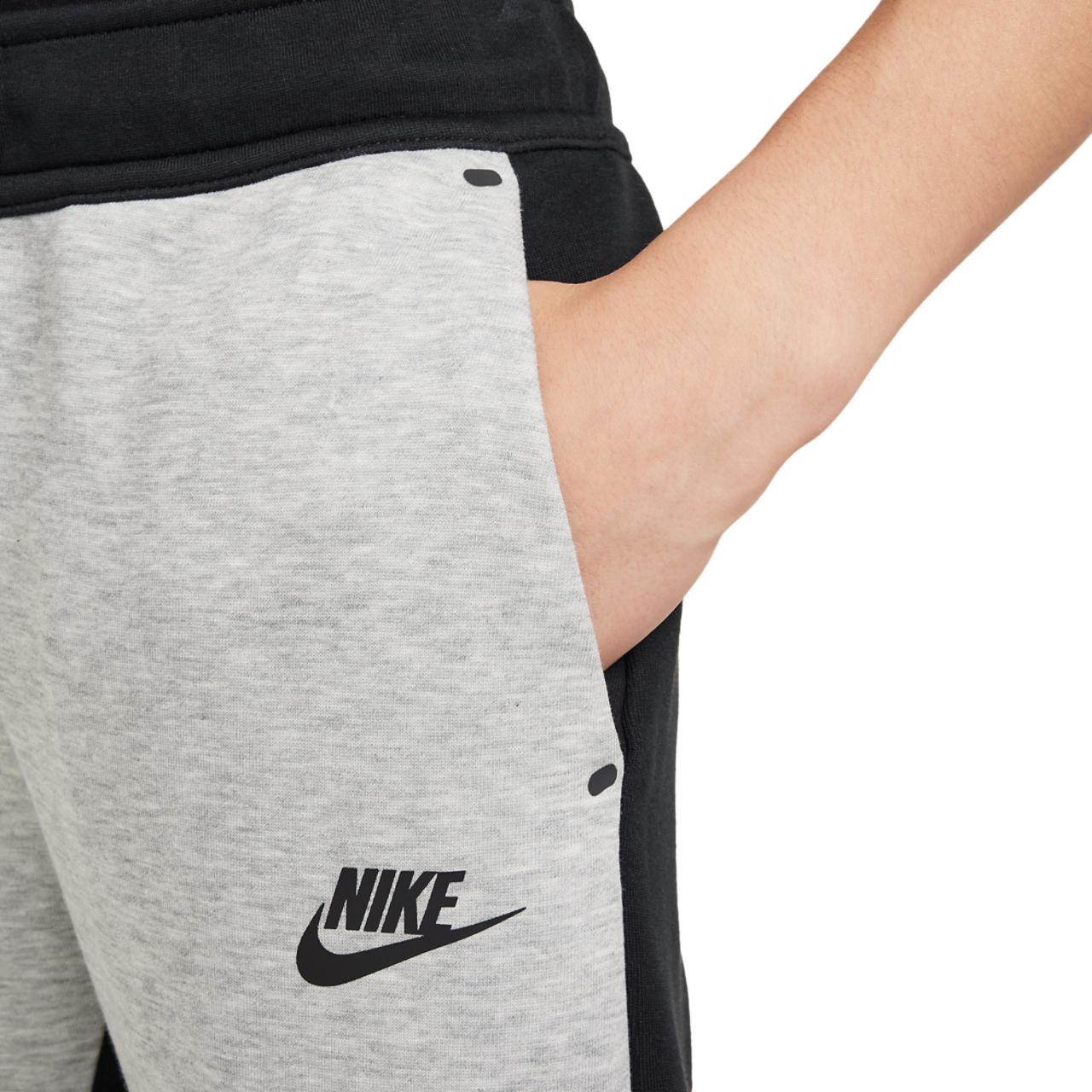 Nike Tech -väriblokki