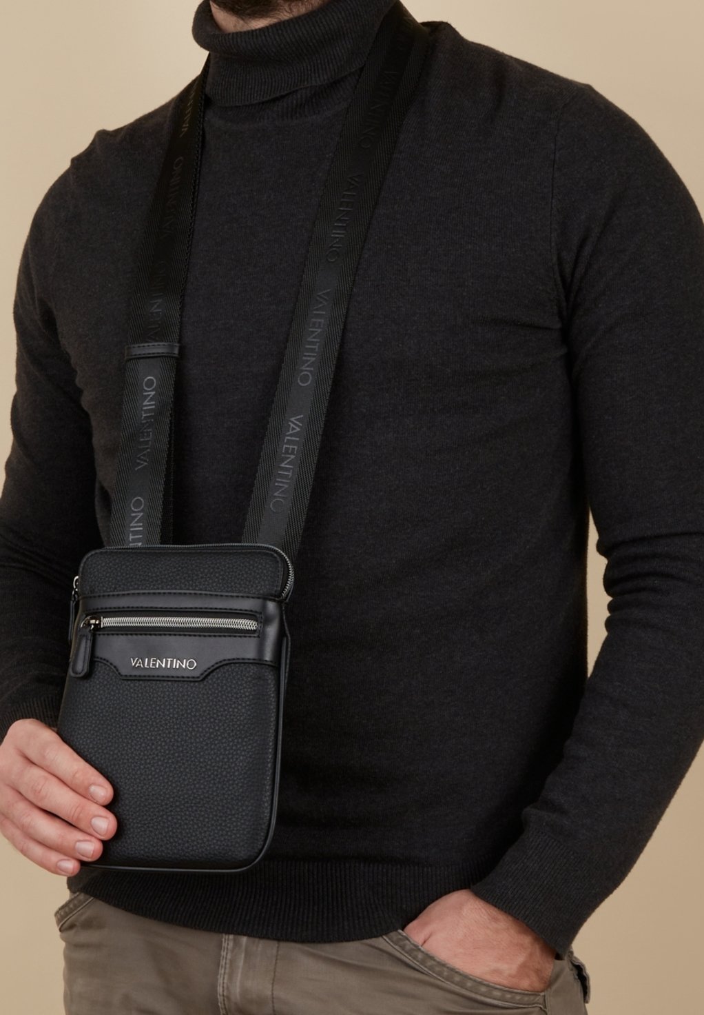 Valentino Tassen Crossbodytas - zwart