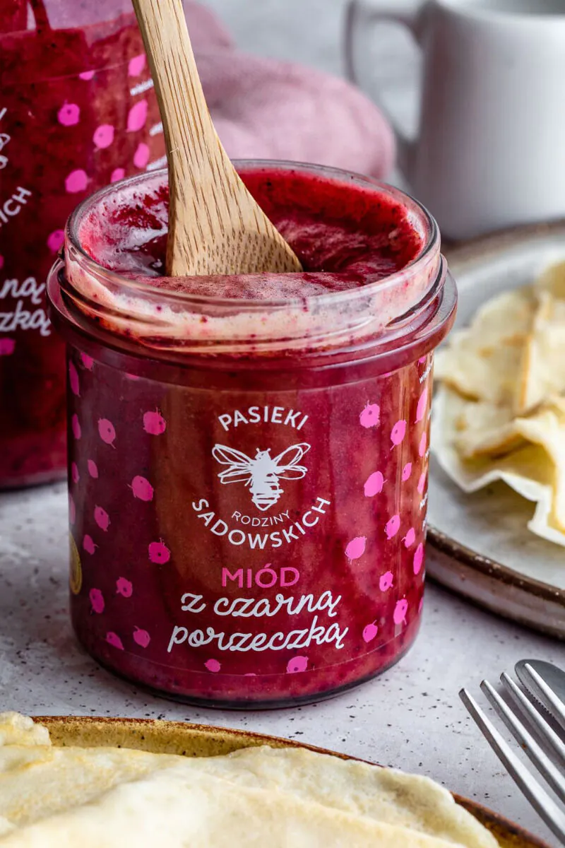 Pasieki Rodziny Sadowskich Miód z Czarną Porzeczką