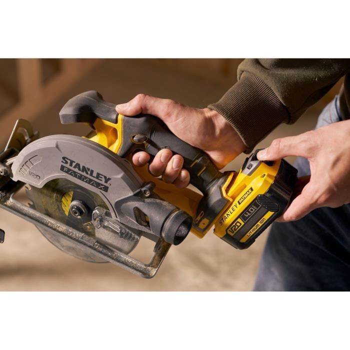 Sierra circular inalámbrica - 18V - STANLEY FATMAX - SFMCS500M1S-QW - Profundidad de corte de 54 mm (a 90°) - Batería de 4 Ah + Cargador