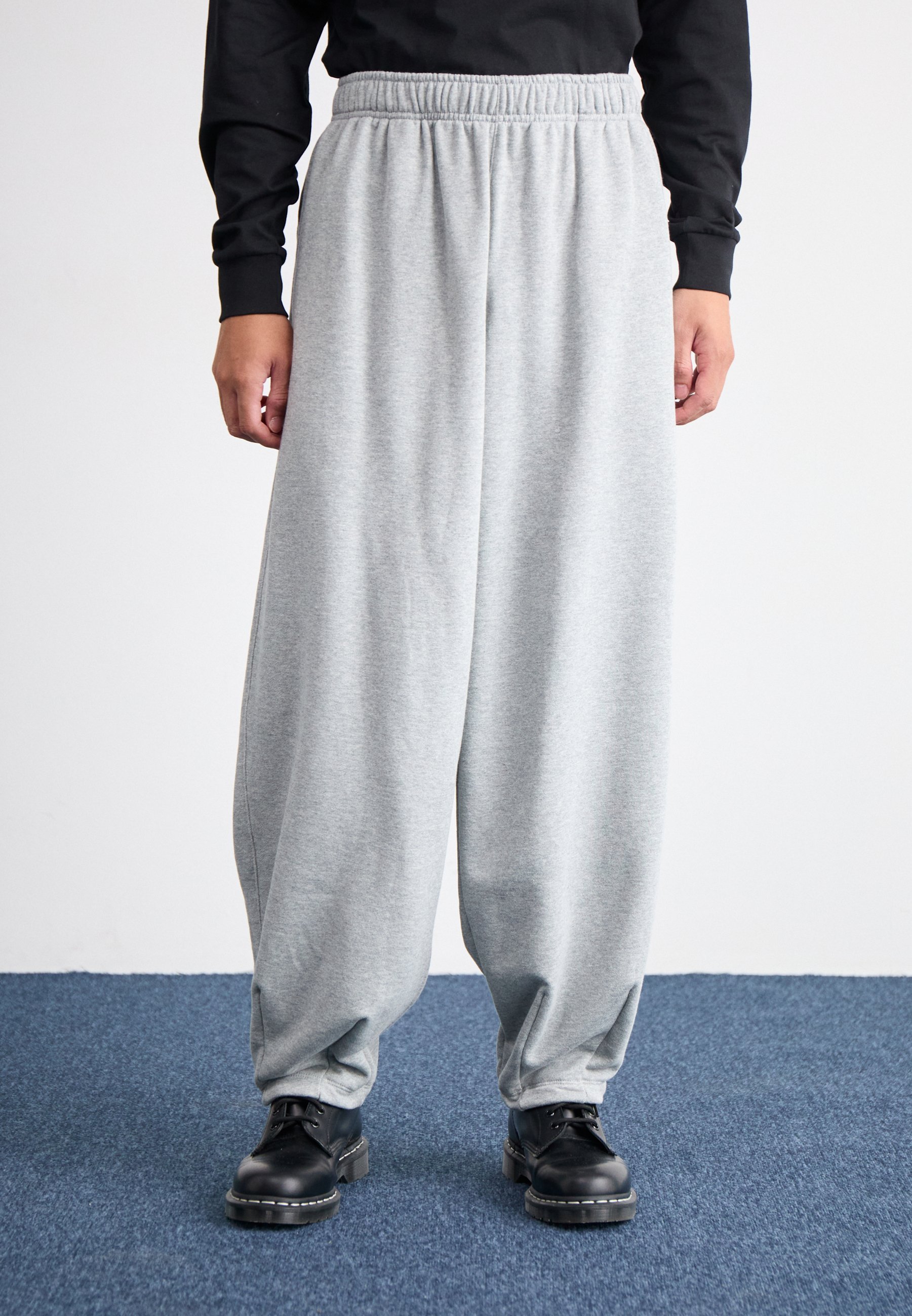Pantalon de survêtement Nike Sportswear CLUB FLEECE - Gris chiné foncé/gris clair/blanc