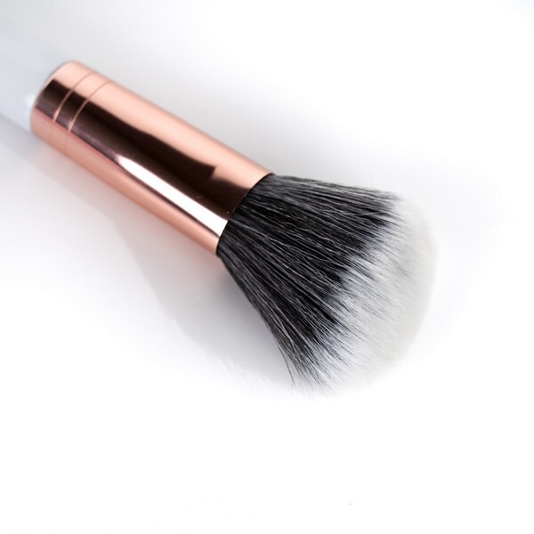 Štětec Brushworks White & Gold na tvářenku