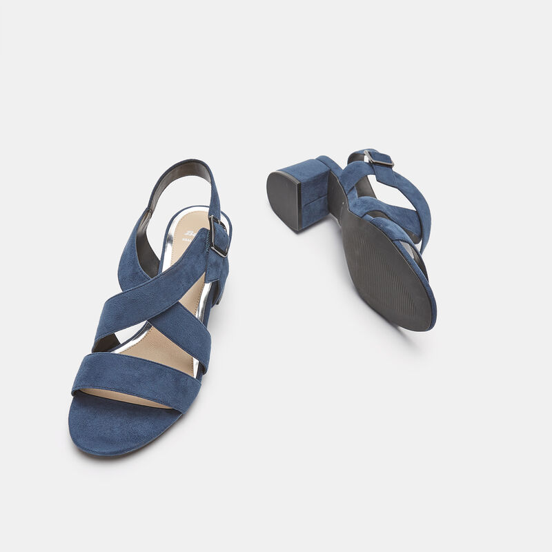 Flätade sandaler med blockklack