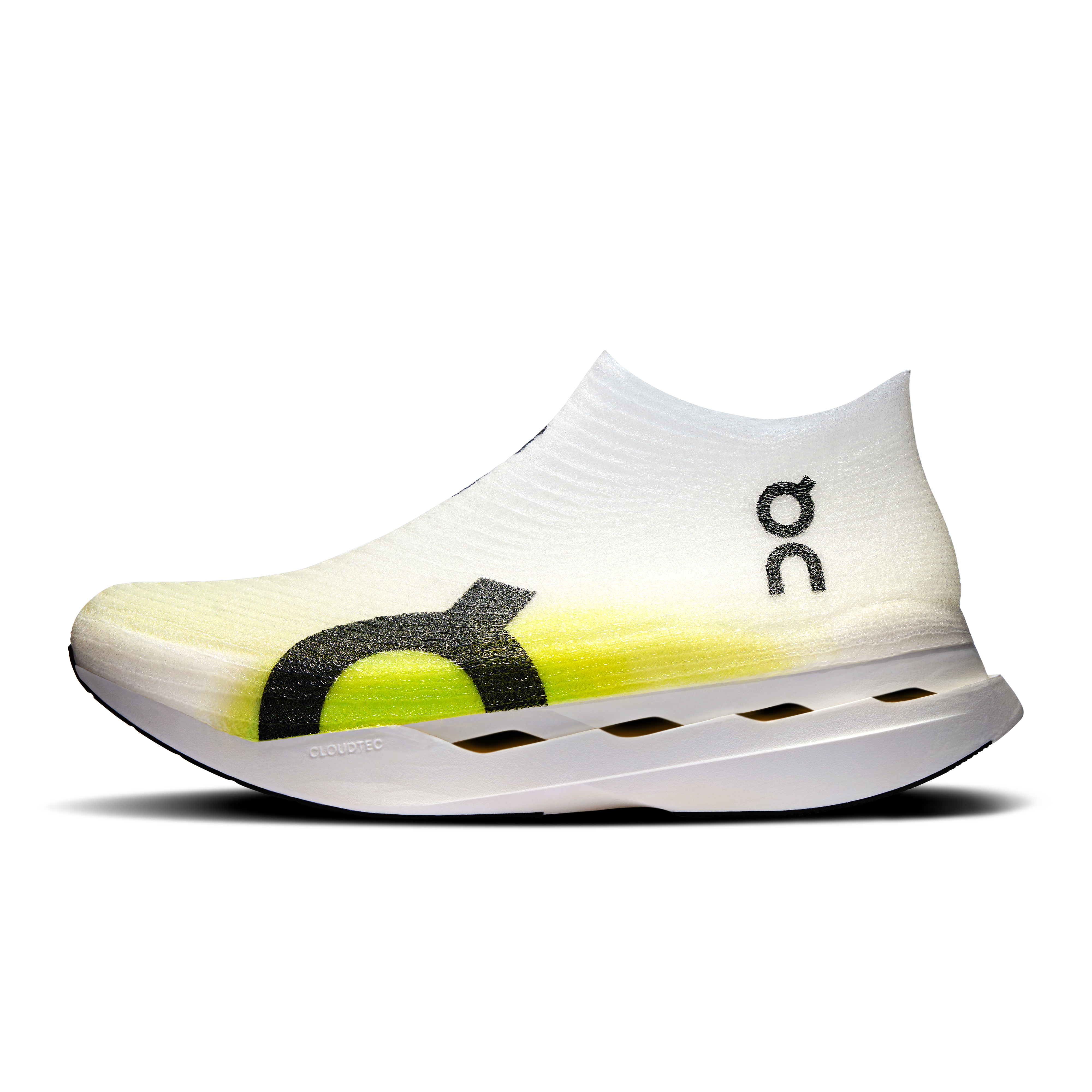 On Cloudboom Strike LS Wit | Limegroen