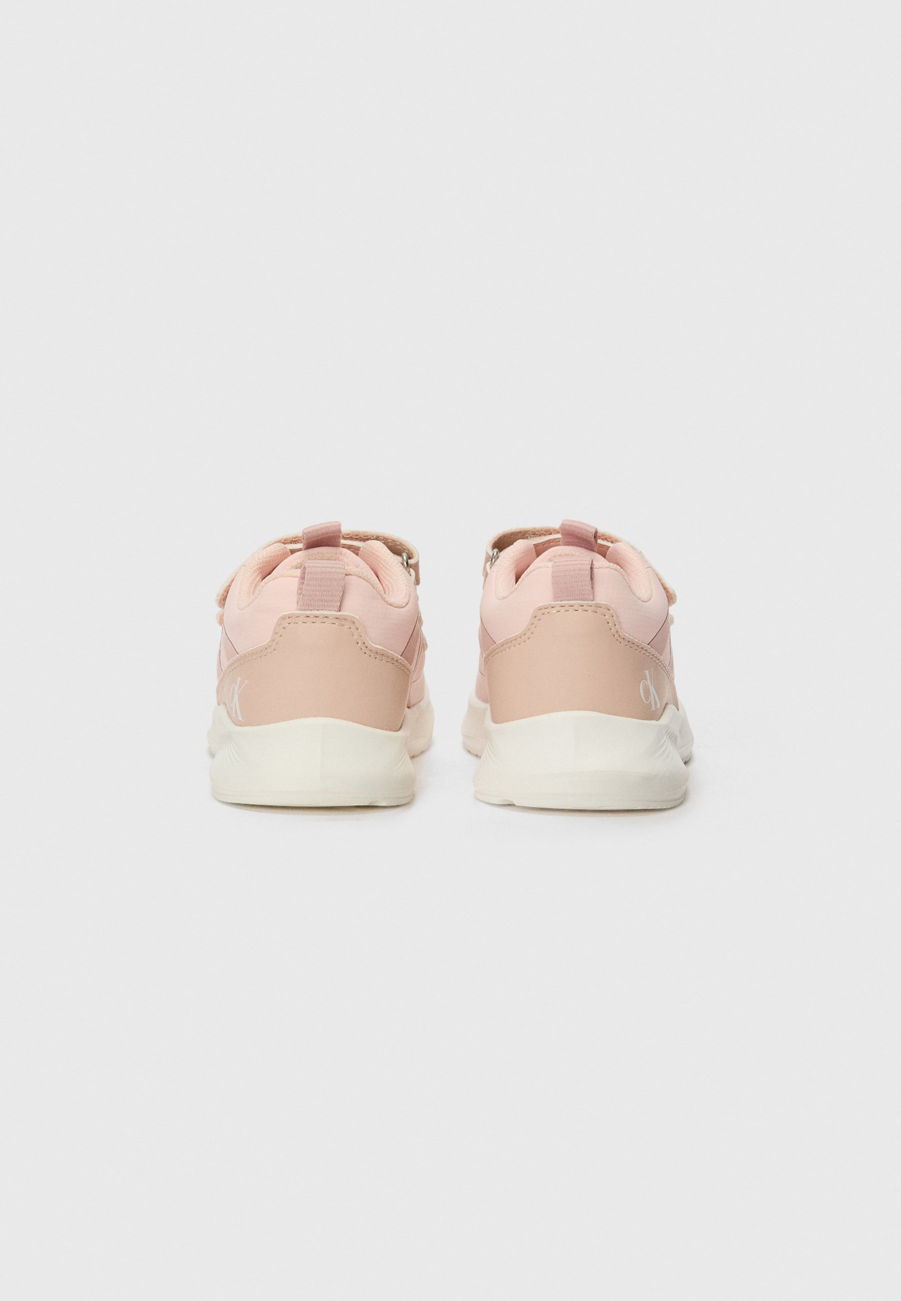Baskets Calvin Klein Jeans GREIG UNISEXES - rose/nude
