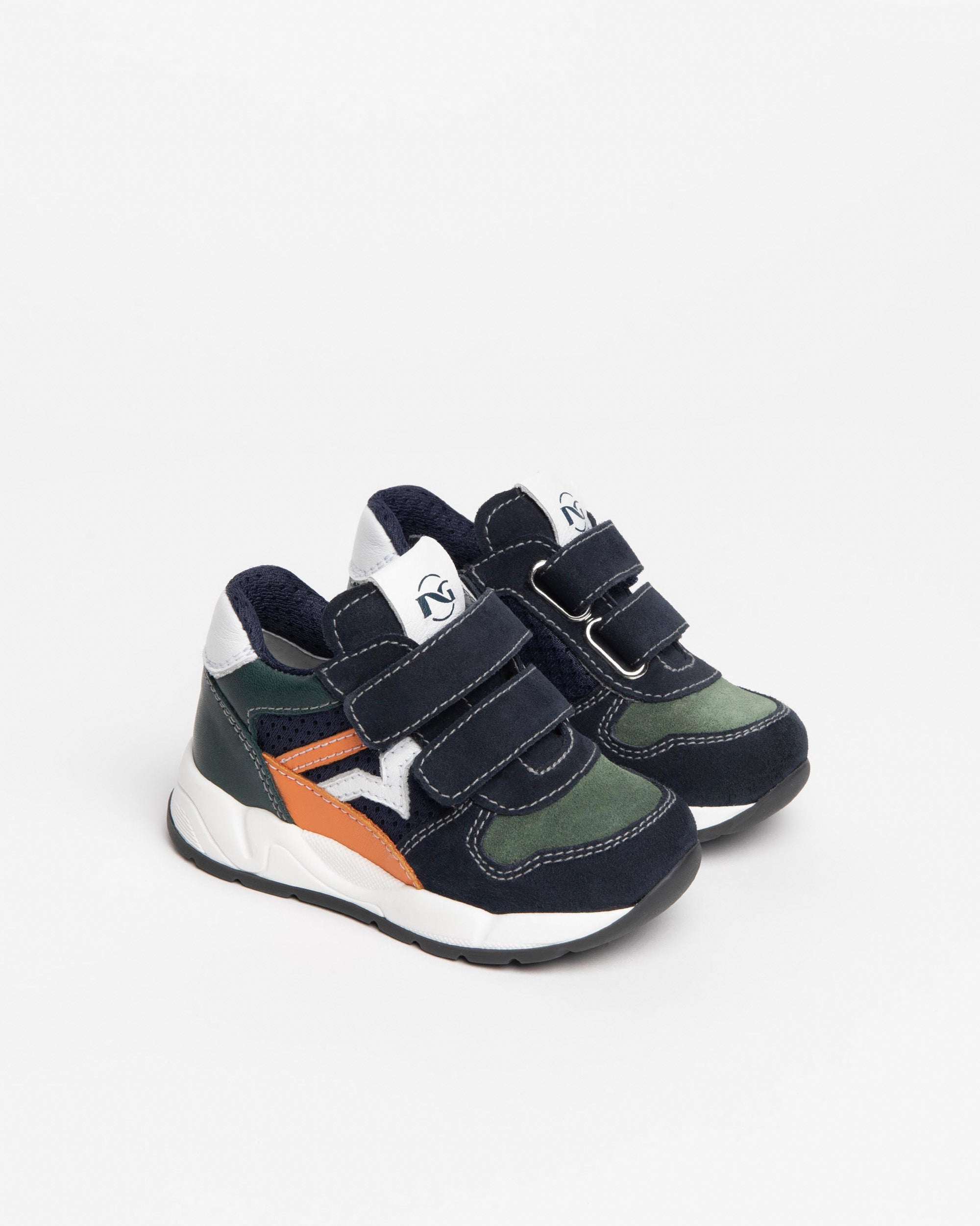 Baskets pour bébé en daim et cuir