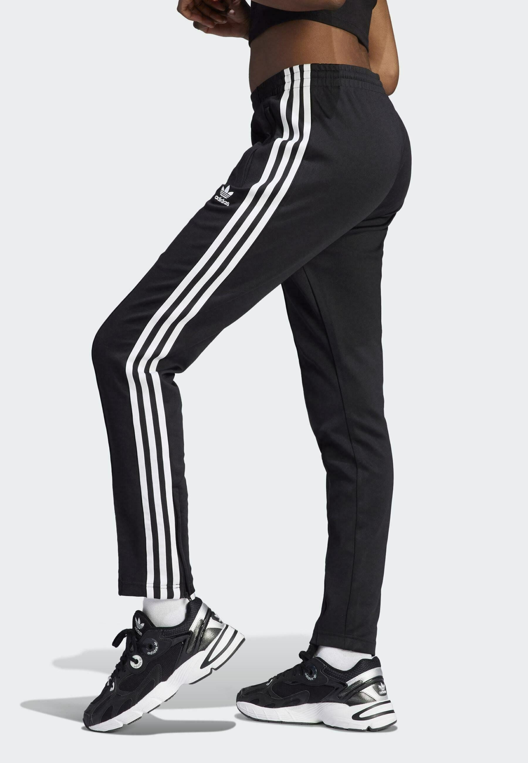 Adidas Originals SST TRACK - Pantaloni della tuta - neri