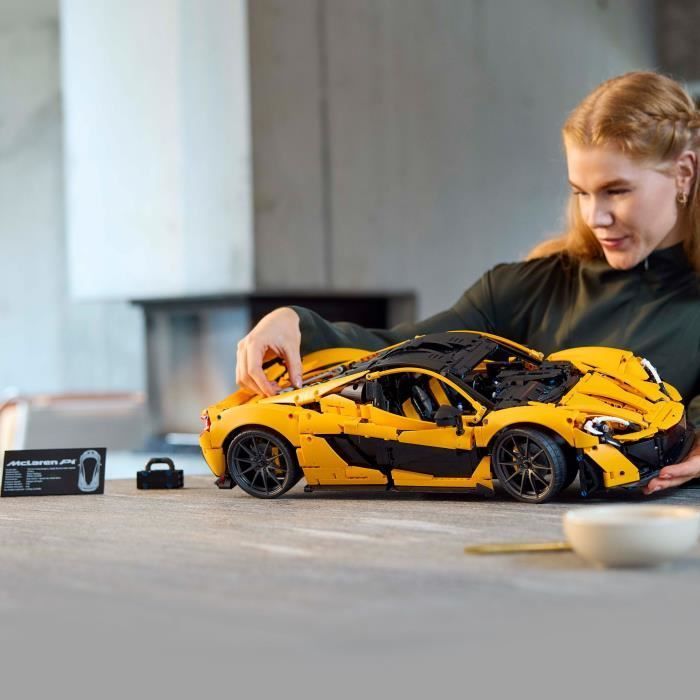 LEGO® Technic 42172 McLaren P1 -Kit Maquette Hypercar pour Adultes Passionnés de Véhicules