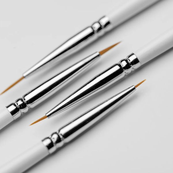 Glisten Cosmetics - Yksityiskohtainen rajaussivellinsetti - Sivellin