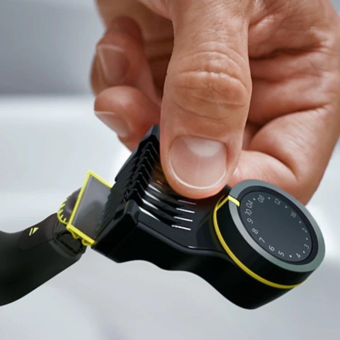 Recortadora de barba eléctrica - PHILIPS - OneBlade Pro 360 - Híbrida - Negra - Funcionamiento inalámbrico