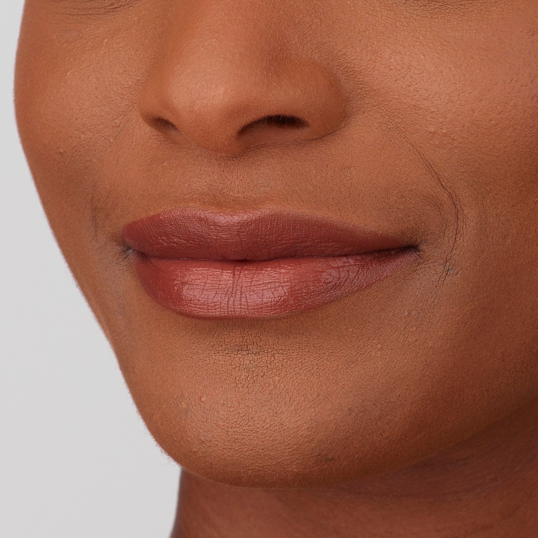 Isadora lūpu krāsa Perfect Moisture lūpu krāsa - 4 g